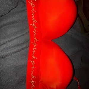 PINK Victoria's Secret Vibrant Red Bra